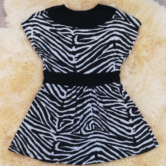 Michael Kors top black and white zebra print - Picture 2 of 8